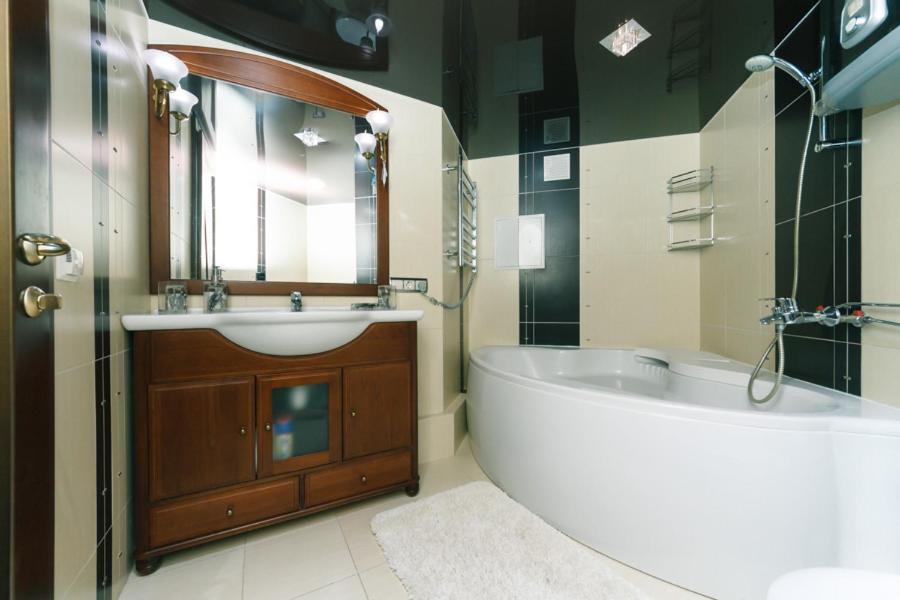 Stylish Two-Level Flat 2 Min From Khreschatyk Kiev Esterno foto